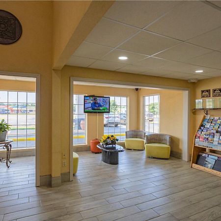 Days Inn By Wyndham Pauls Valley Bagian luar foto